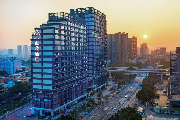 廣州荔灣滘口地鐵站亞朵酒店