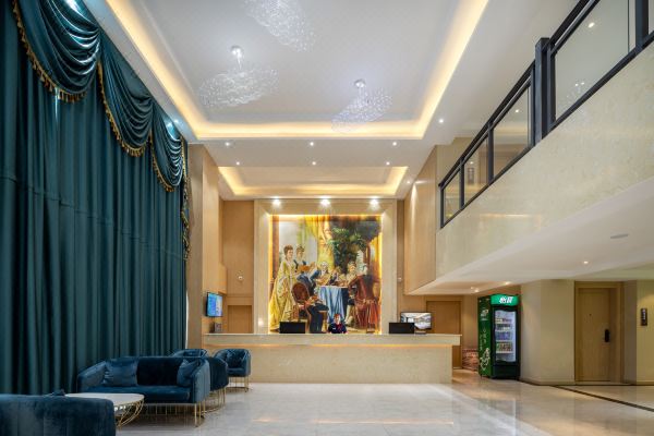 樂(lè)東鉑金酒店