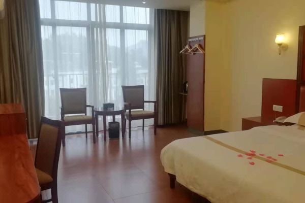 瓊中金椰島商務(wù)酒店